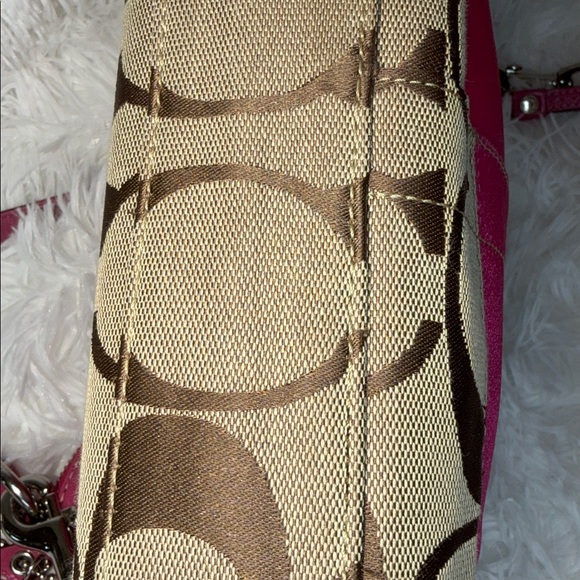 Coach EU C vintage Picard pink striped shoulder/Cross 2 Hang tags clean in/out! - Picture 10 of 11